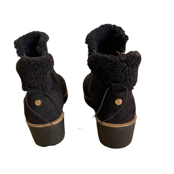 Bandolino Black Faux Suede Wedge Ankle Boots Size 7 NWT - Picture 4 of 6